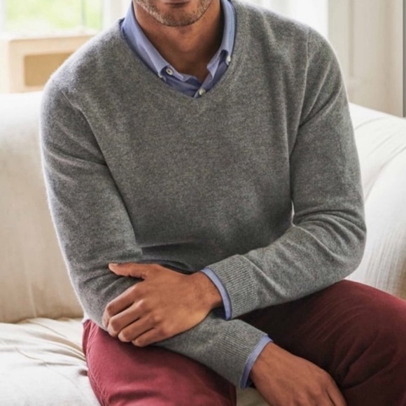 Men's V-Neck 2 Ply Cashmere Sweater, Created for Macy's; Size Large. - Picture 3 of 4